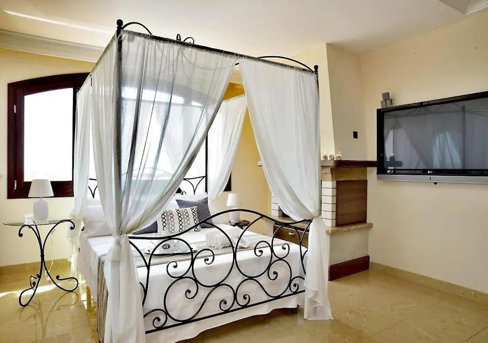 Elegant Loft Apartment Ispica Italy